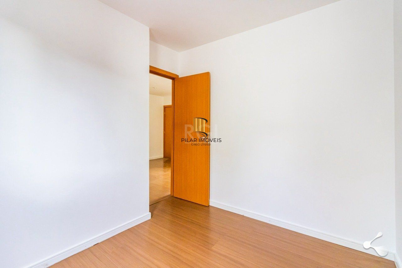 Apartamento com 2 quartos, 1 vaga de garagem, no bairro Vila Nova, Porto Alegre/RS 