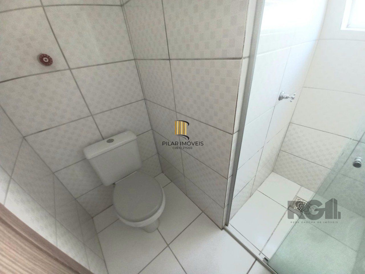 Apartamento com 02 quartos no Bairro Restinga.