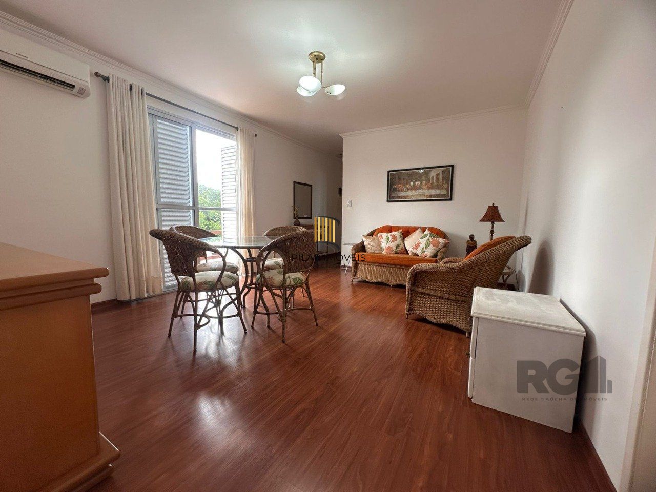 Apartamento a venda dois dormitórios, sacada, suíte e vaga na zona sul de porto alegre