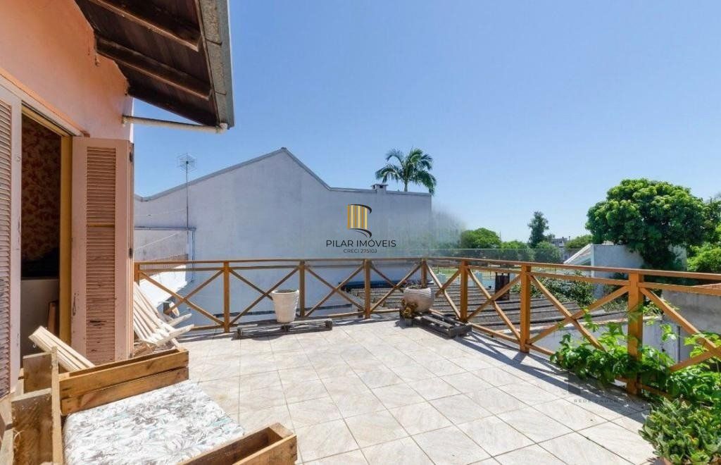 Casa 6 dormitórios no bairro Vila Conceição