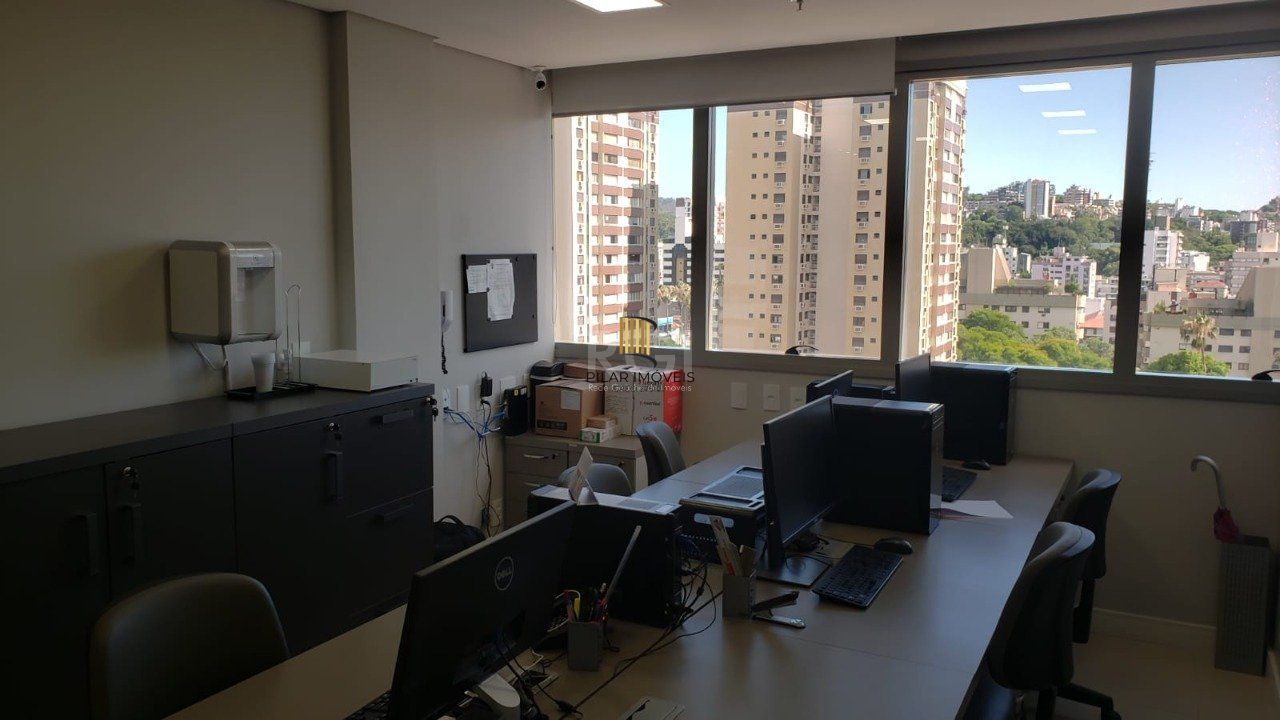 Sala comercial com vista para o Guaíba no Getúlio Vargas Prime Office.