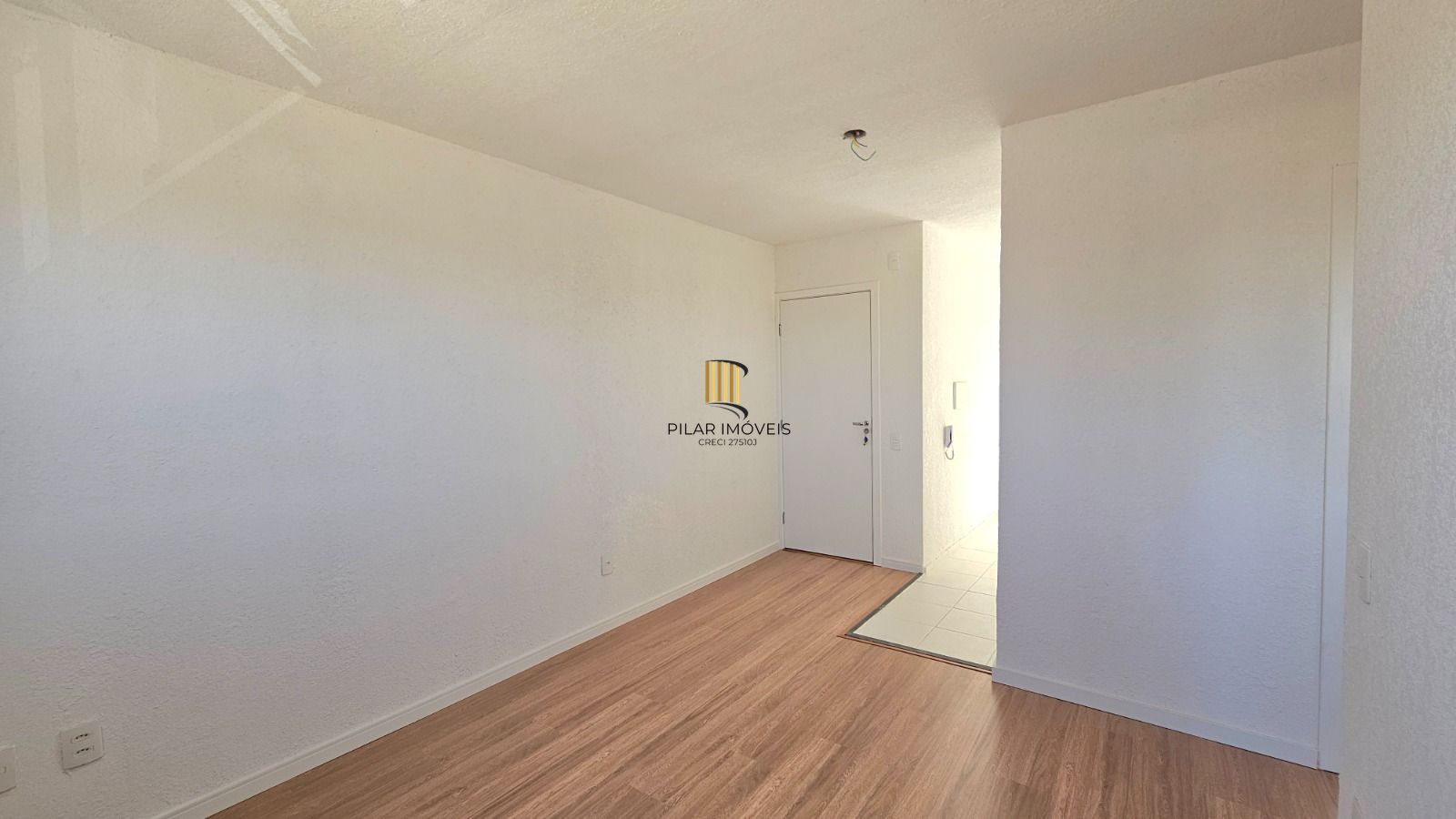 Apartamento com 2 dormitórios no bairro Restinga em Porto Alegre/RS