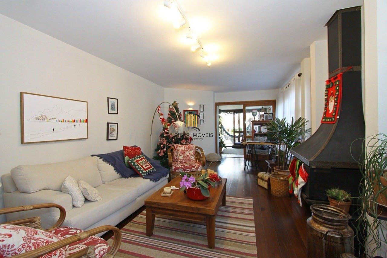 Apartamento a venda no coração do bom fim em Porto Alegre.