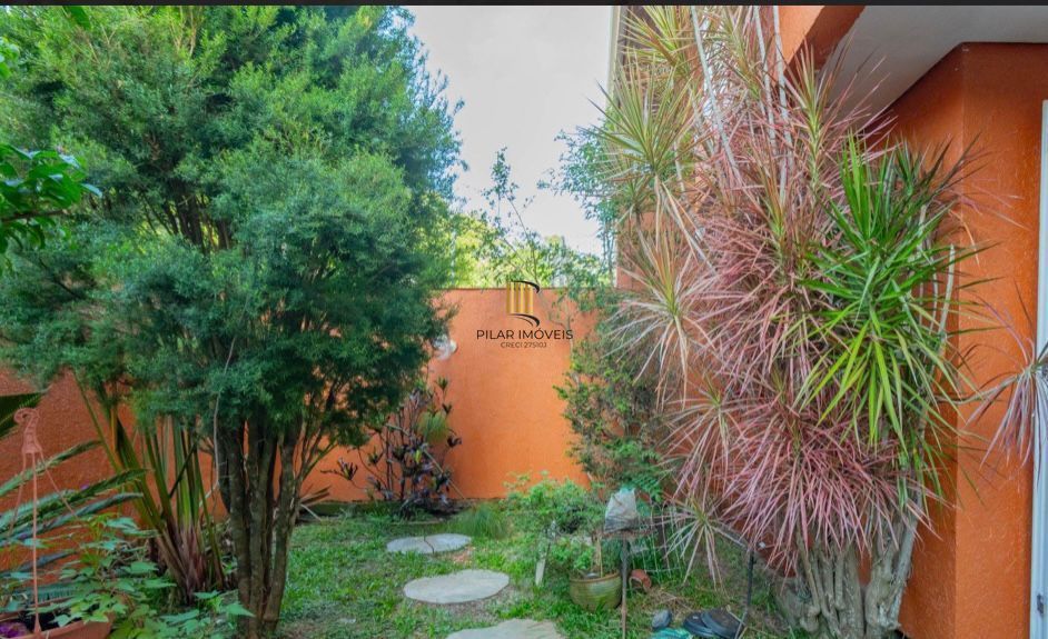 Casa em Condomínio Fechado no Bairro Vila Assunção  de Porto Alegre/RS