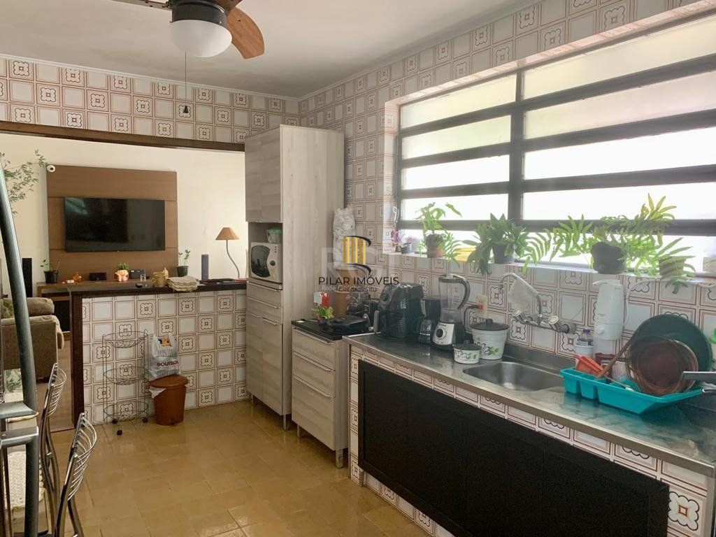 Casa de 3 dormitórios no bairro Bom Jesus