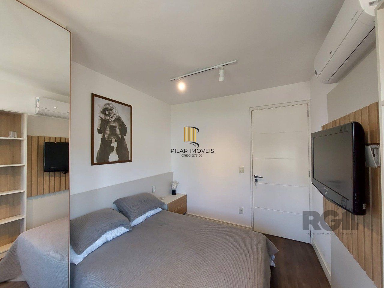 Casa para Venda - 296m², 3 dormitórios, sendo 1 suites, 3 vagas - Vila Nova, Porto Alegre