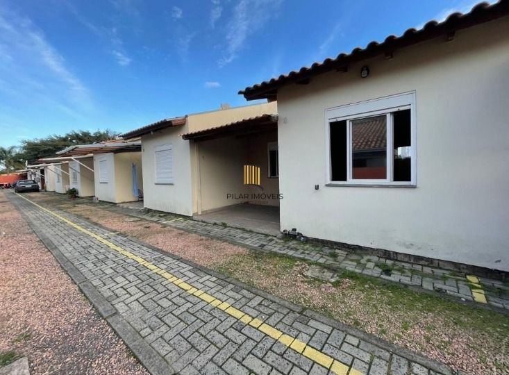 Casa em condomínio privativo de 2 dormitórios no bairro Ponta Grossa
