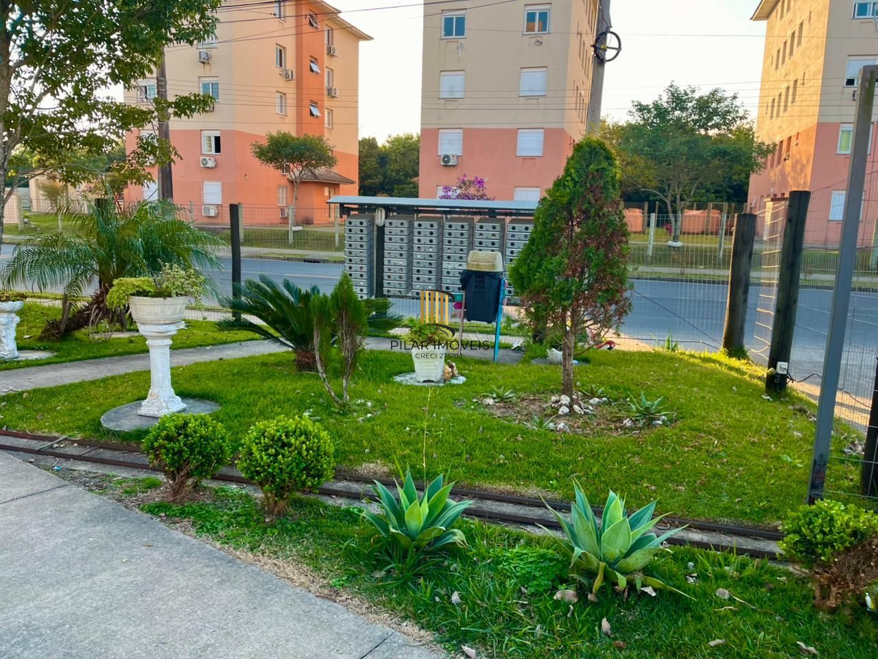 Apartamento com 02 quartos e 01 vaga no Bairro Restinga em Porto Alegre