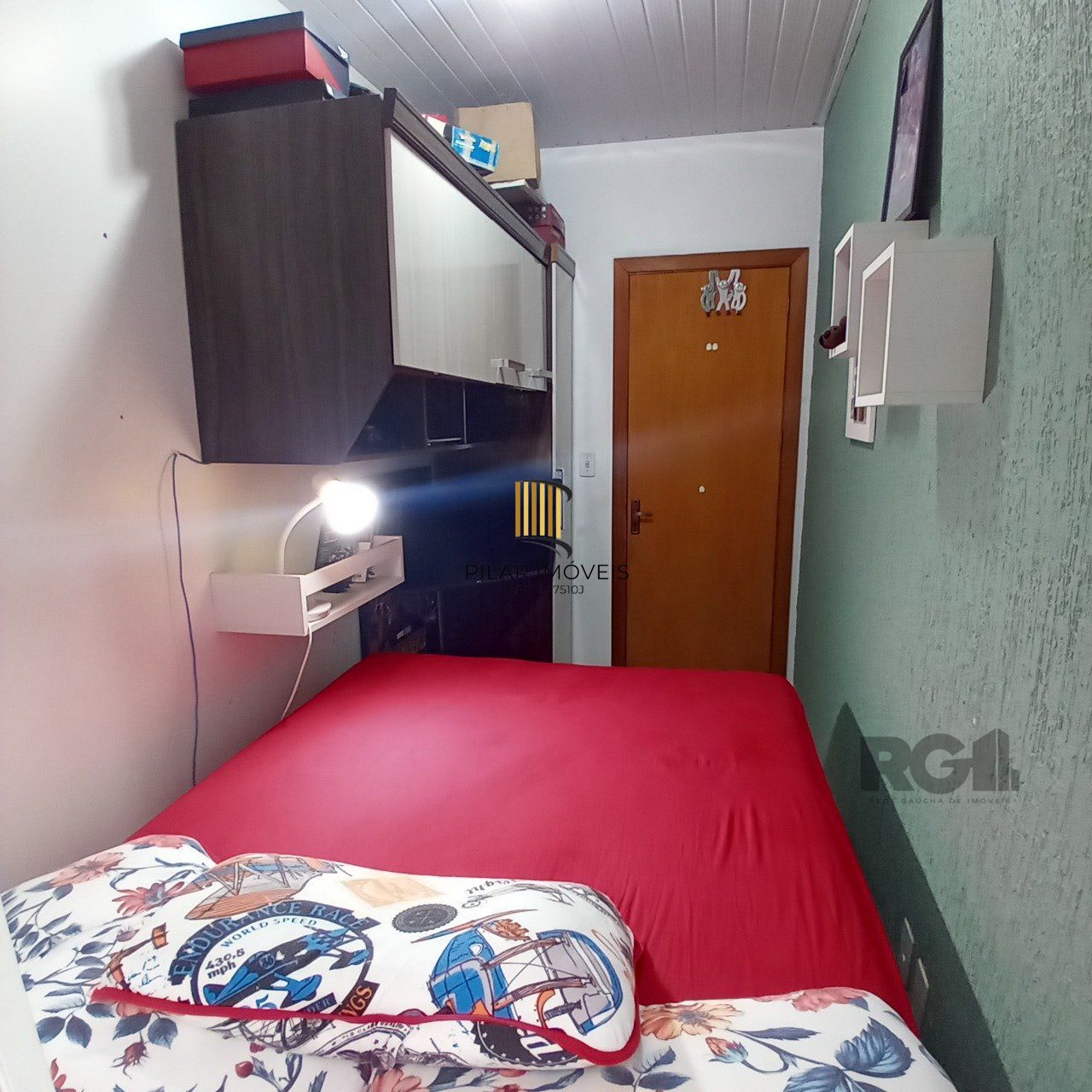Casa para Venda - 97,95m², 4 dormitórios, 1 vagas - Hípica, Porto Alegre