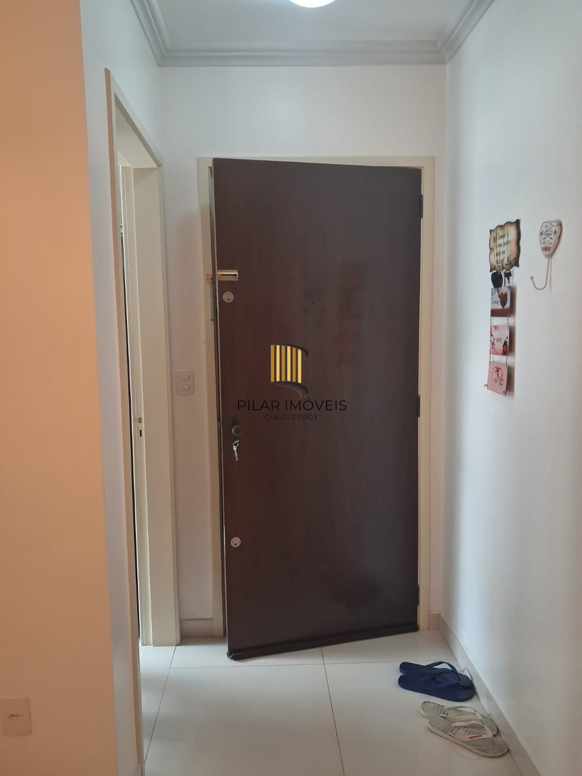 Apartamento de 02 quartos no Bairro: Teresópolis ao Lado do Shopping Bourbon