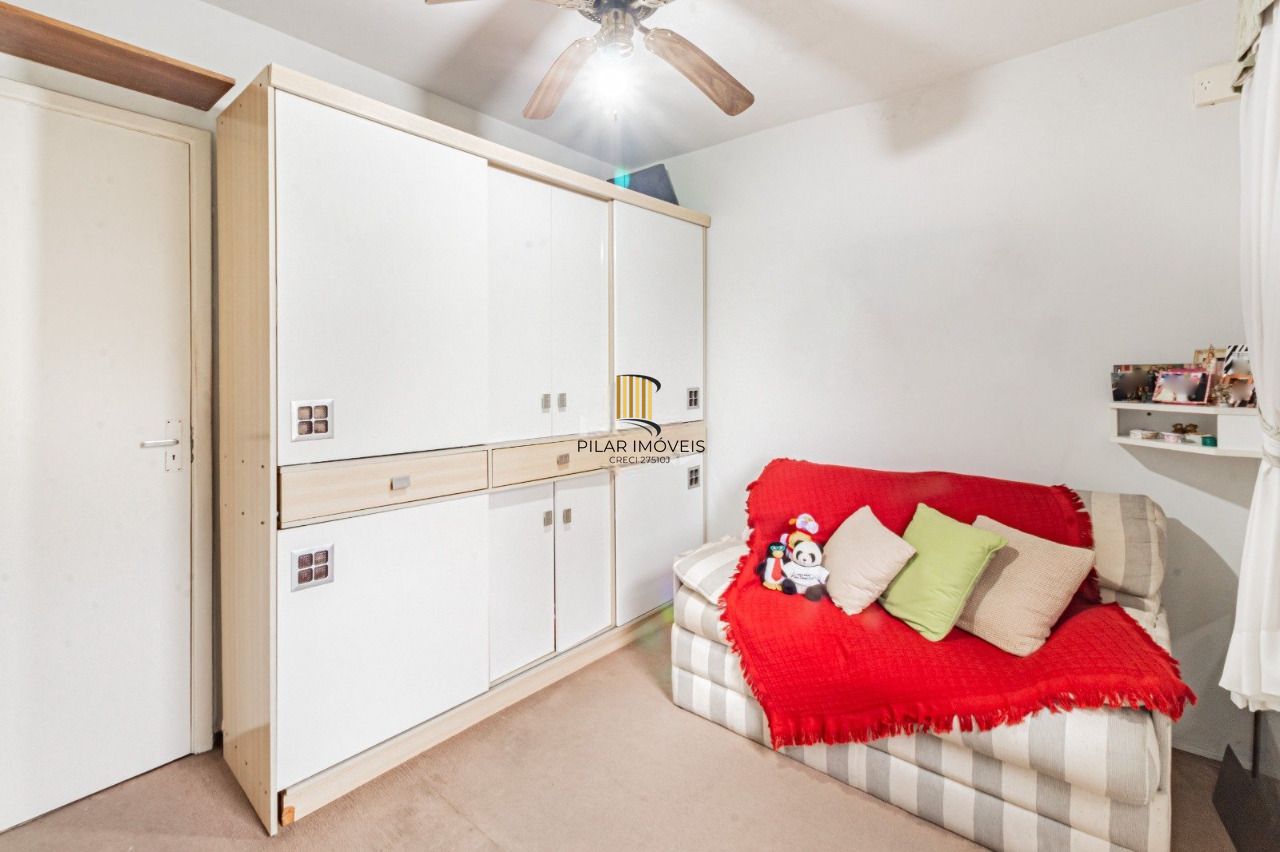 COBERTURA 3DORMITÓRIOS, 1 VAGA COBERTA NO CRISTAL PORTO ALEGRE RS