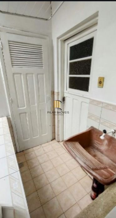 Apartamento 02 dormitórios, 57m² privativos na ótima localização na Cidade Baixa
