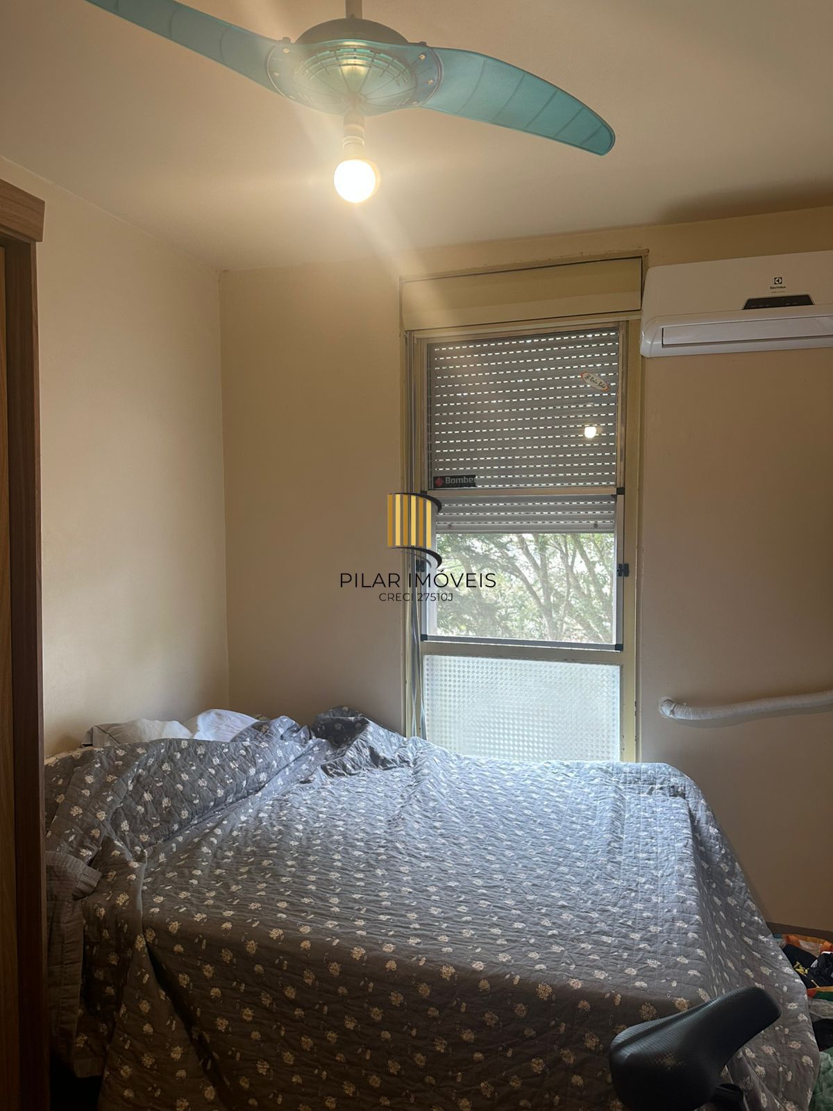 Apartamento com 02 quartos no Bairro Humaitá