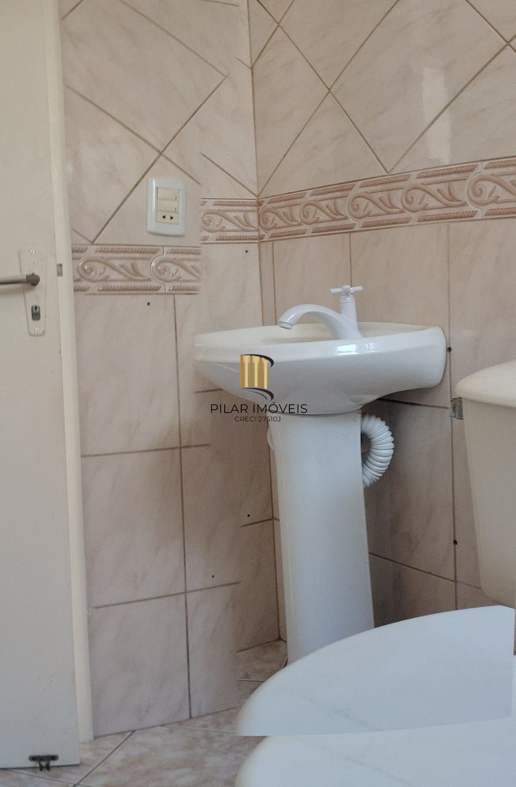 Apartamento 2 dormitórios no bairro Rubem Berta