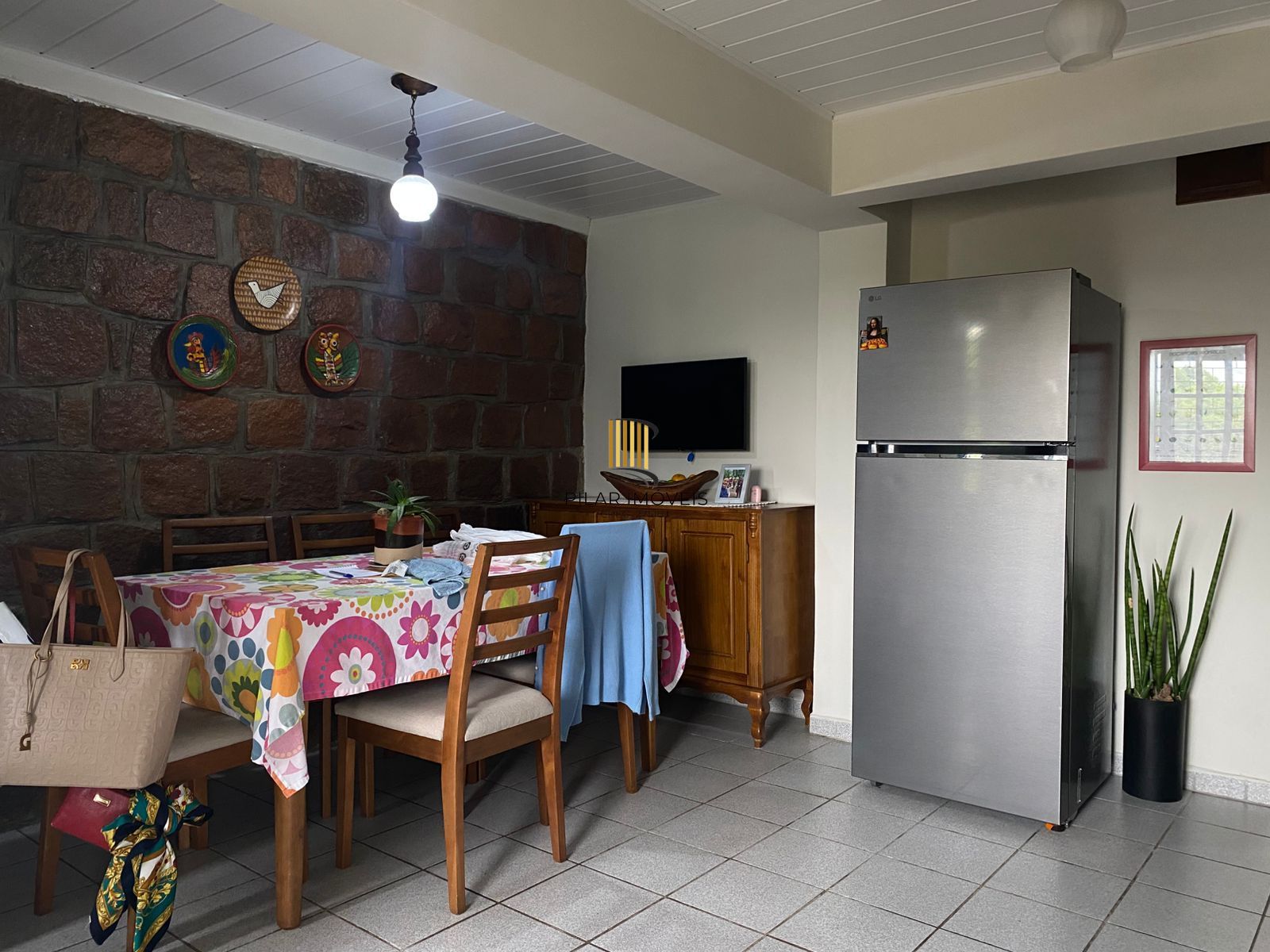 Casa Residencial à Venda em Porto Alegre