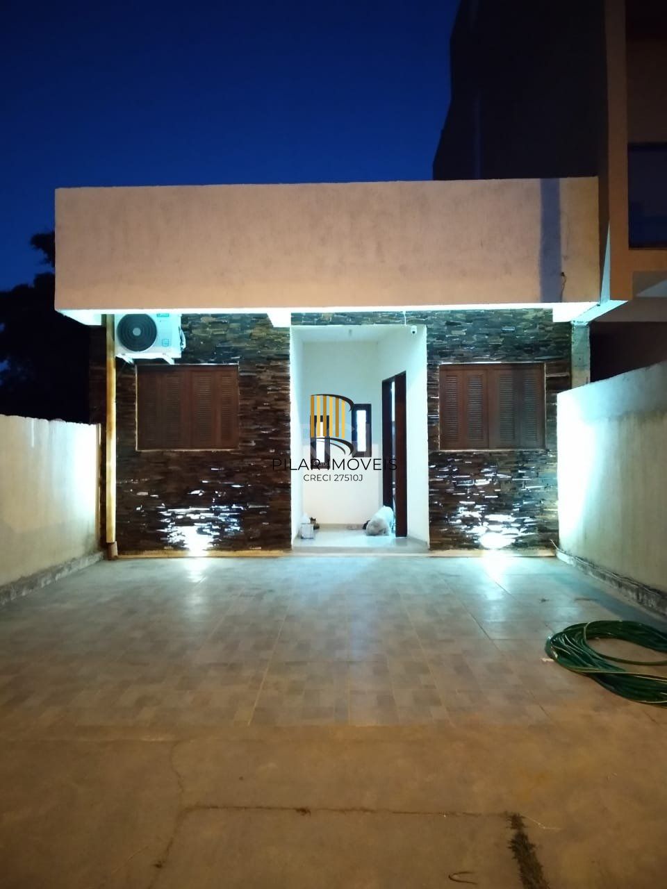 Casa com 2 quartos, 2 vagas de garagem, no bairro Aberta dos Morros, Porto Alegre/RS