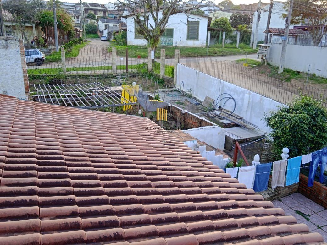 Casa para Venda - 100m², 2 dormitórios, sendo 1 suites, 2 vagas - Vila Nova, Porto Alegre