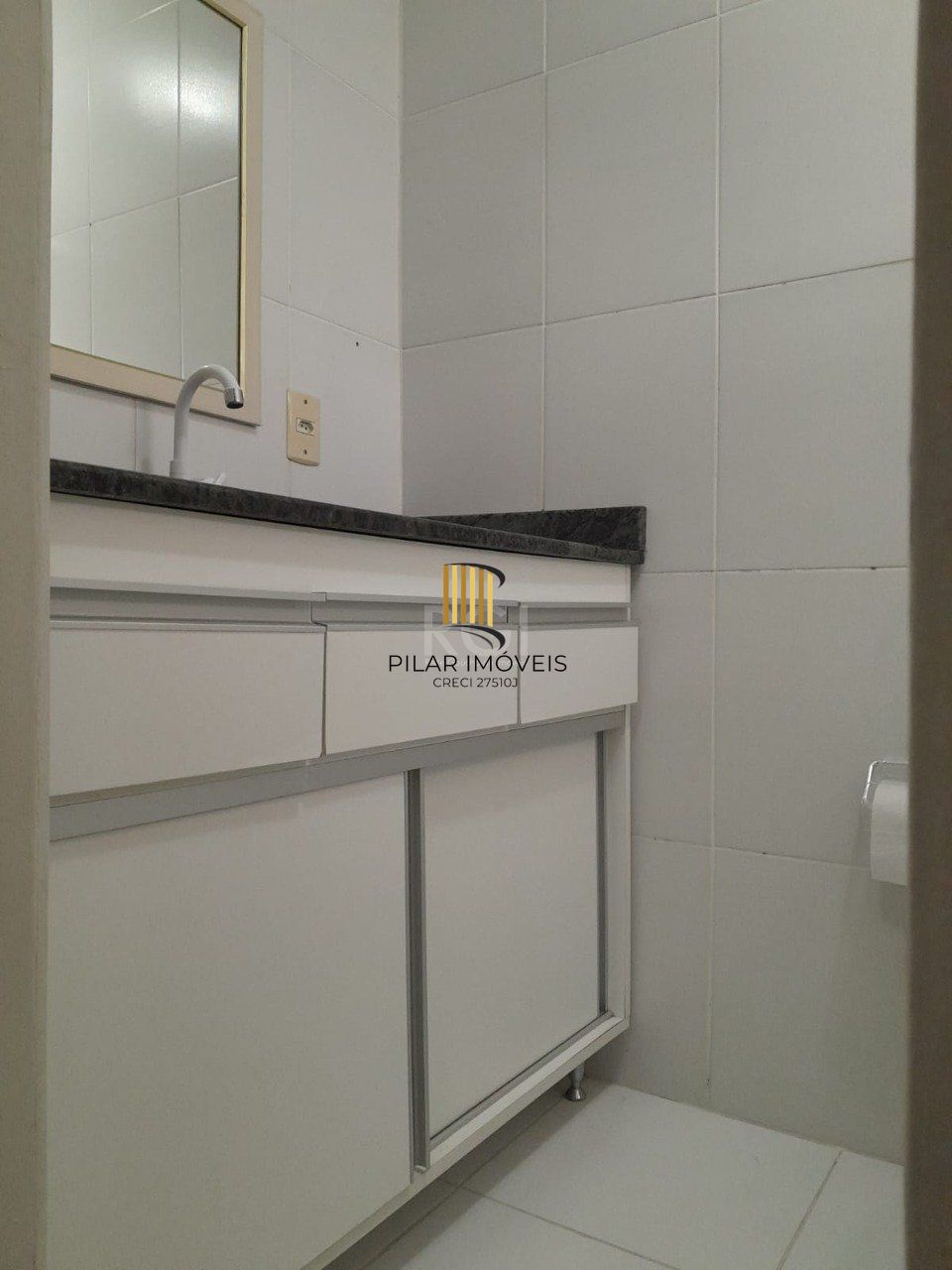 Casa Condomínio para Venda  2 dormitórios, sendo 1 suites, 1 vaga - Hípica