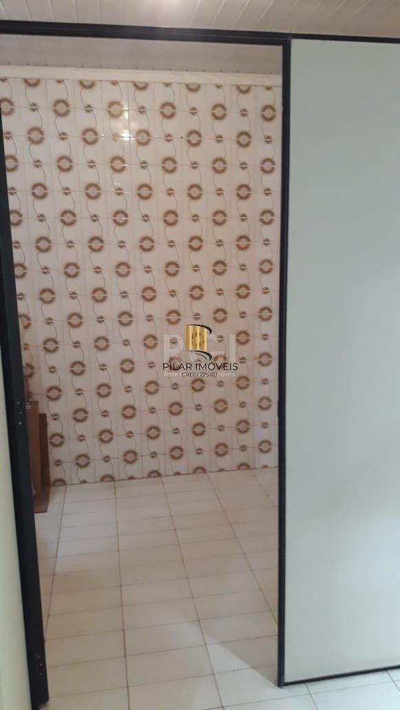 Casa para Venda - 121m², 3 dormitórios, sendo 1 suites, 2 vagas - Restinga