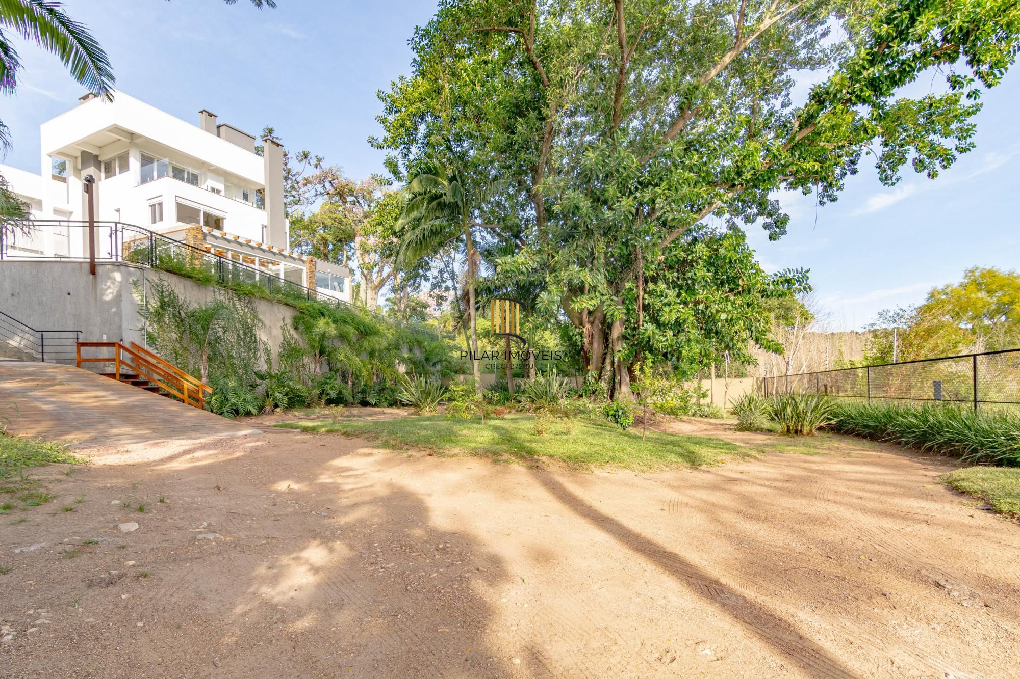 Casa de Condomínio 3 dormitórios no bairro Ipanema