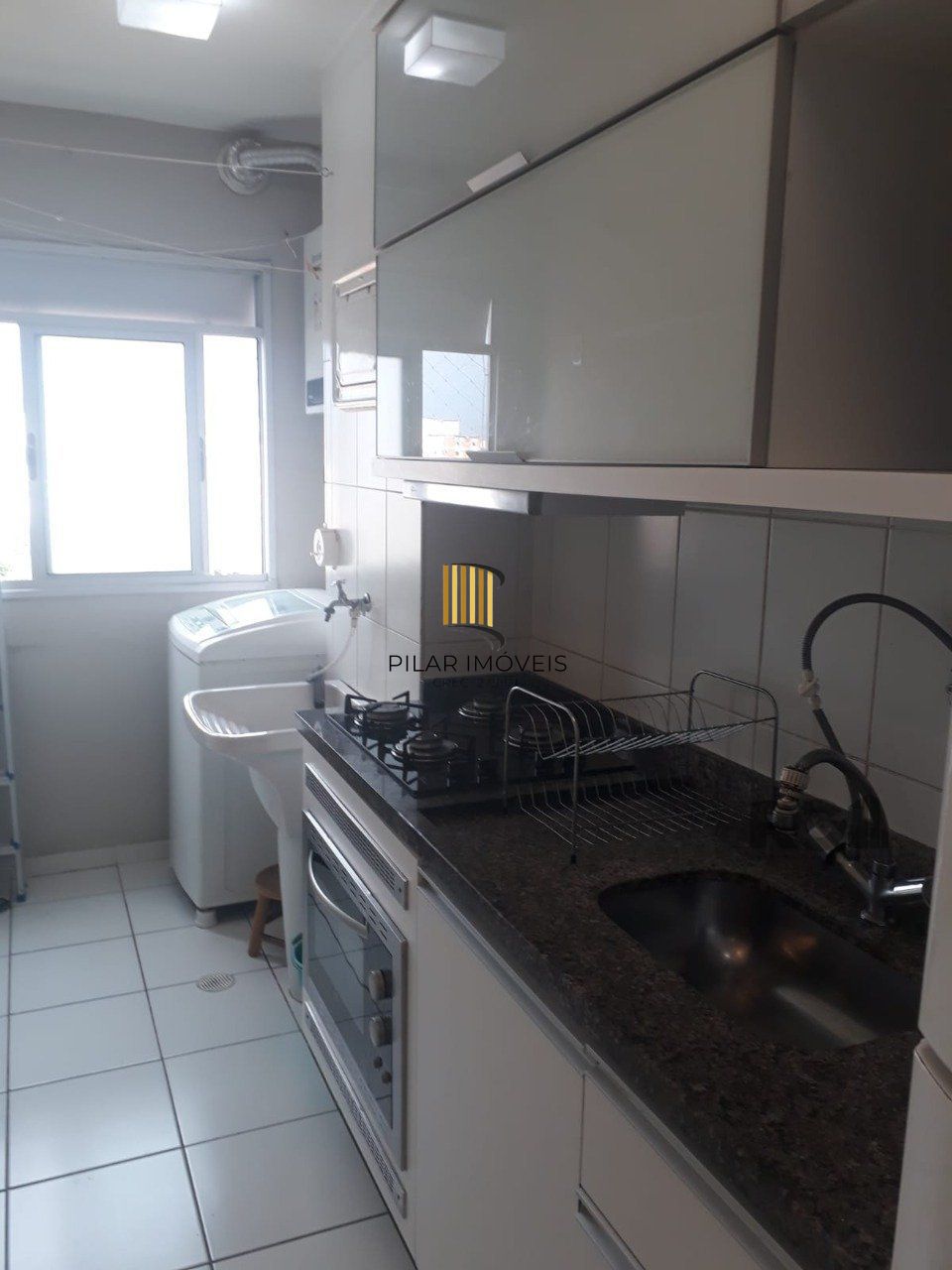 APARTAMENTO DE 2 DORMITÓRIOS E VAGA ESCRITURADA EM CONDOMÍNIO COM INFRA COMPLETA.