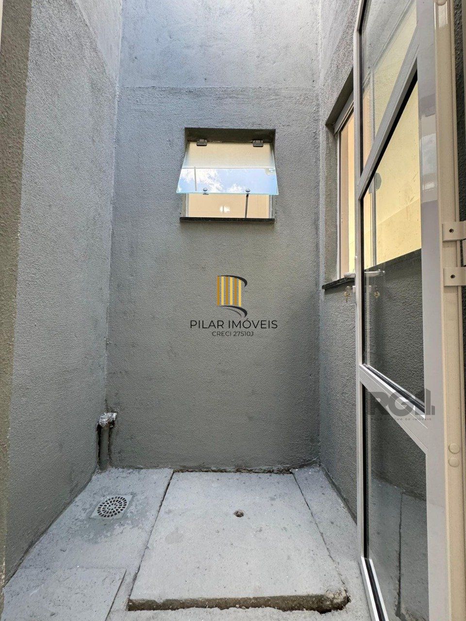 Casa geminada, 2 quartos a venda no Bairro Olaria Canoas.
