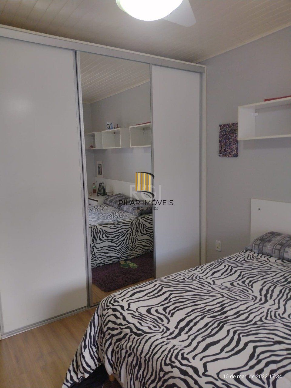 Casa 210m², 3 dormitórios, sendo 1 suites, 2 vagas - Mario Quintana, Porto Alegre/RS