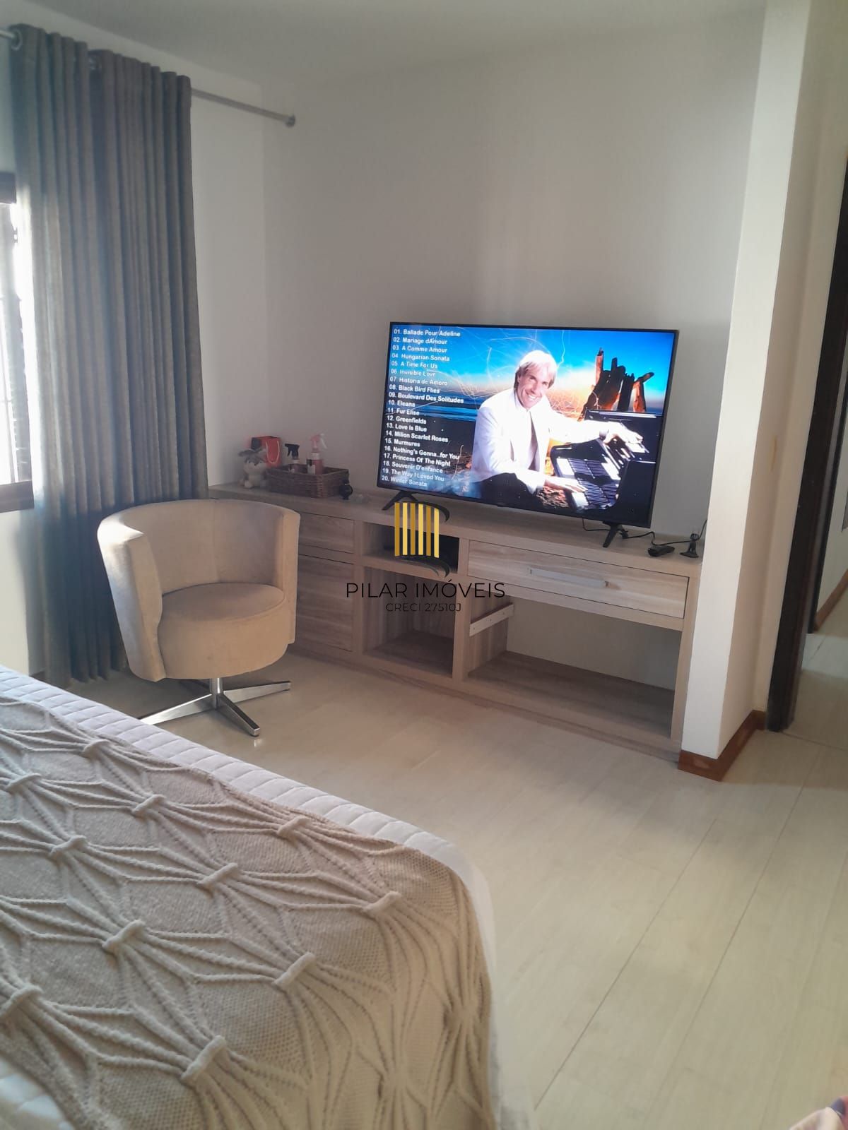 LINDA CASA 4 QUARTOS A VENDA, BAIRRO VILA NOVA, PORTO ALEGRE, RS