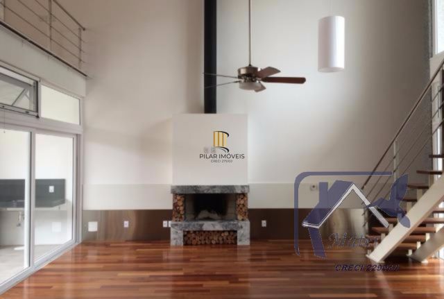 Casa para Venda - 260m², 3 dormitórios, sendo 2 suites, 4 vagas - Hípica