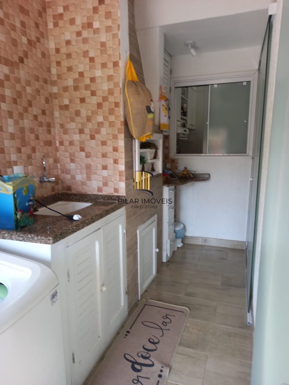 Casa em condominio com 2 dormitórios , 1 suíte ,1 vaga de garagem !