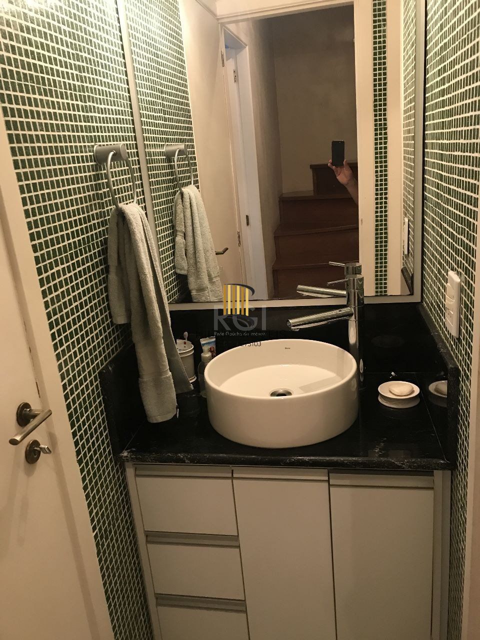 Ótima casa de 3 dormitórios no Condomínio Vivendas do Porto no bairro Tristeza