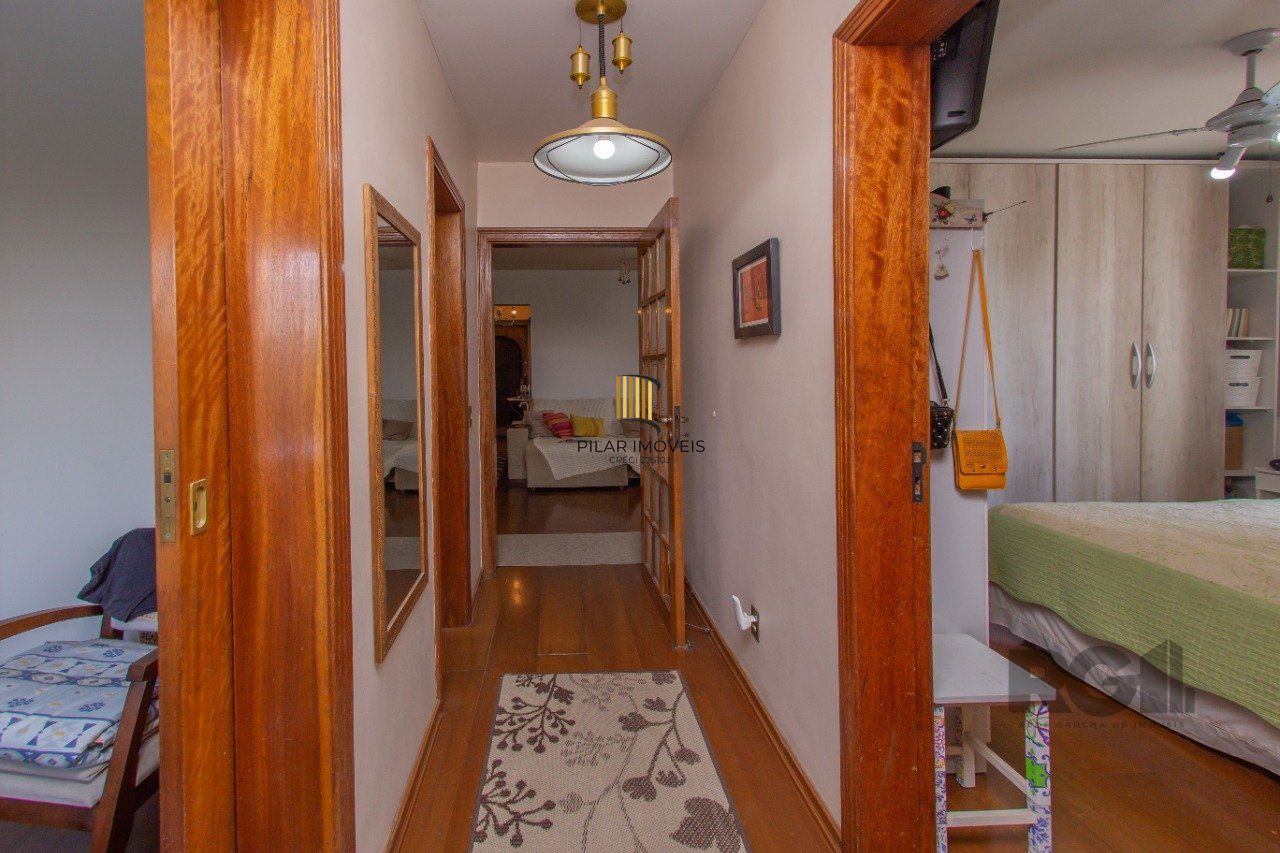 Apartamento 3 dormitórios no bairro Menino Deus