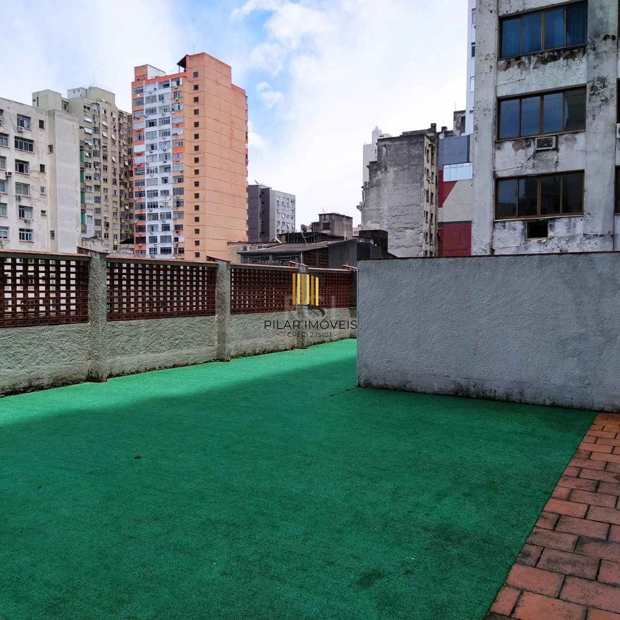MEGA APARTAMENTO DE 169M² ,  COM SACADA, 3 DORMITÓRIOS, NO CENTRO DE PORTO ALEGRE -RS