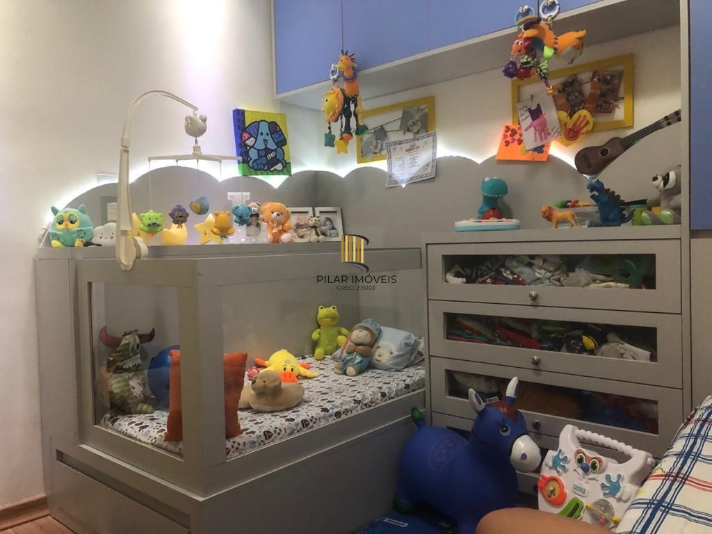 Apartamento com 03 quartos e 01 vaga  Bairro Camaquã