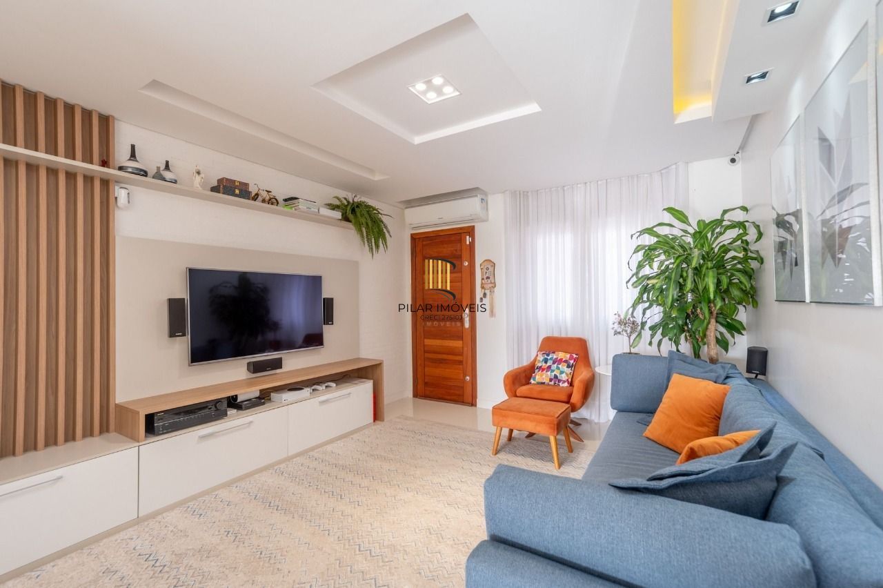Deslumbrante casa 3 suítes, 4 Banh, 2 vagas cobertas, Guarujá POA RS