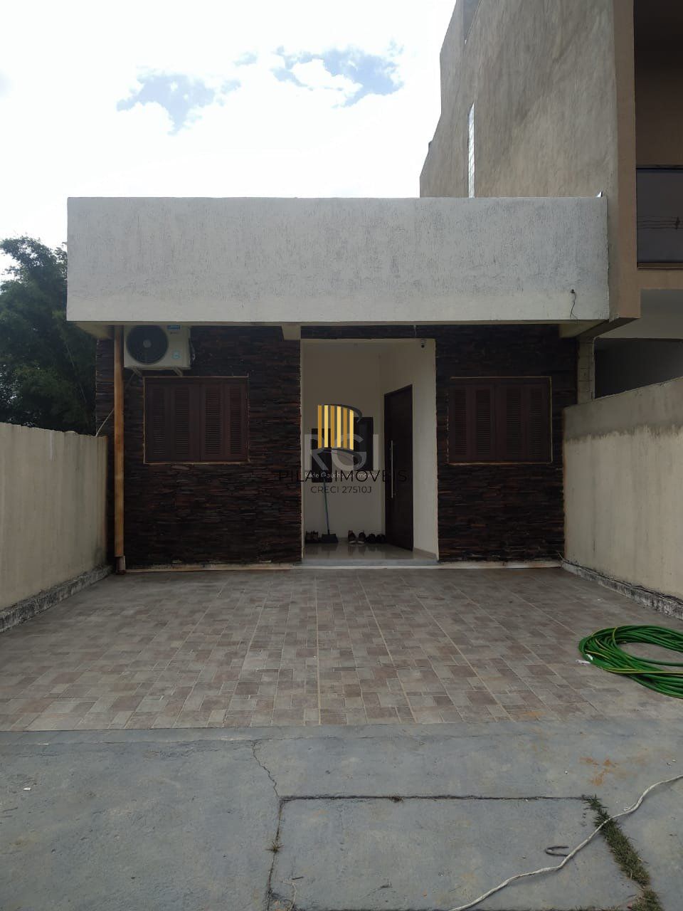 Casa com 2 quartos, 2 vagas de garagem, no bairro Aberta dos Morros, Porto Alegre/RS