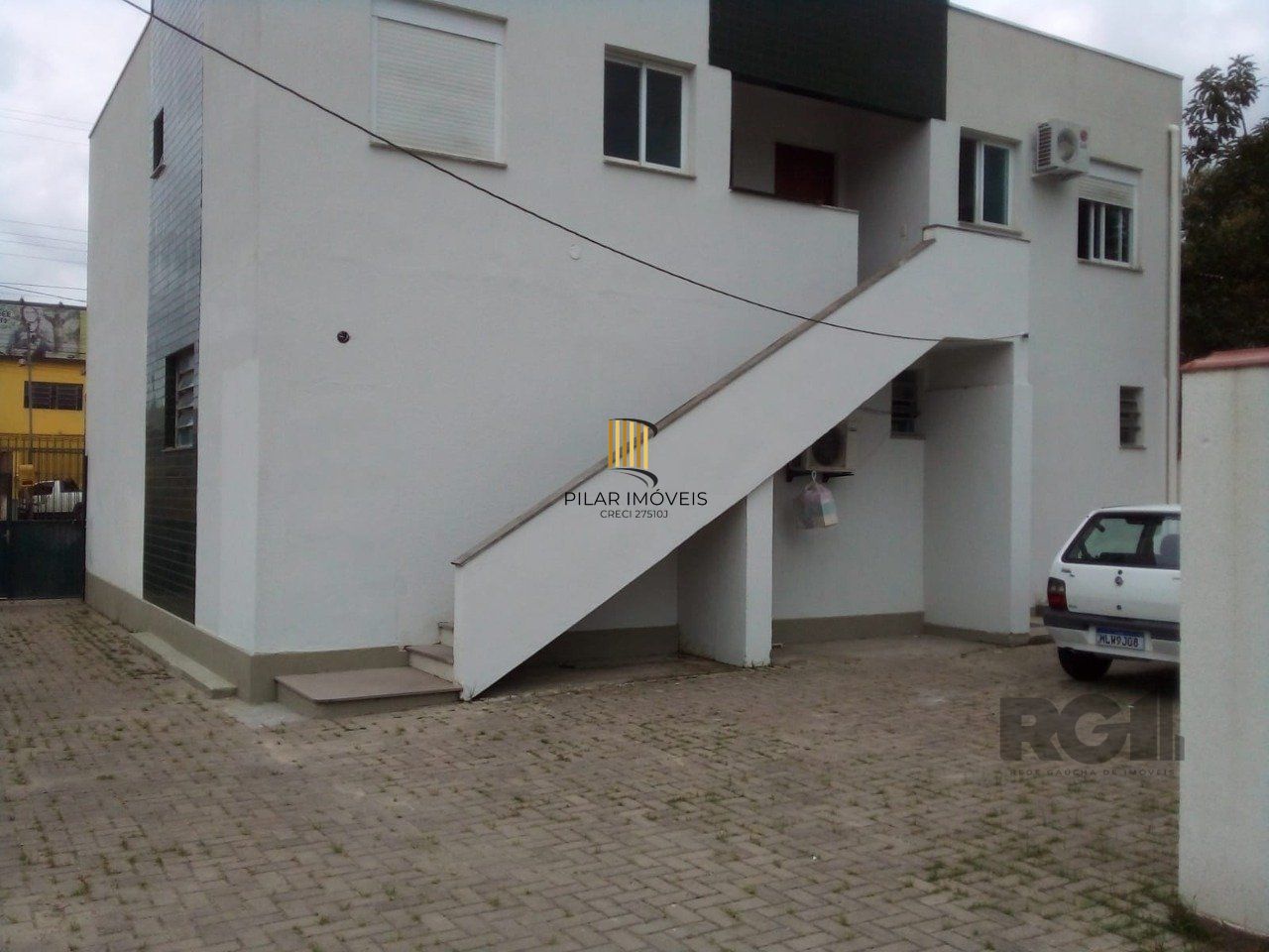 Apartamento 2 dormitórios no bairro Lomba do Pinheiro