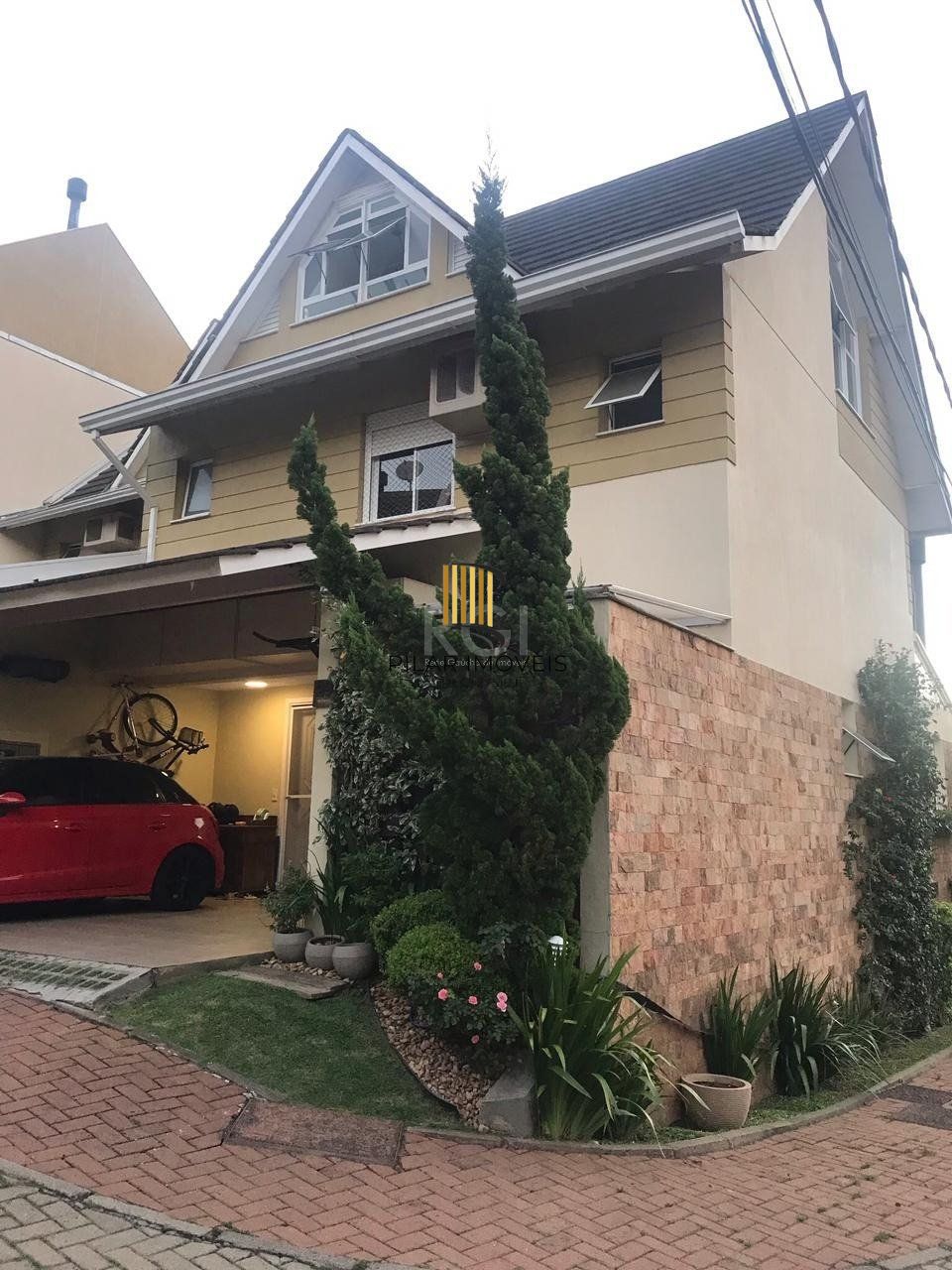 Casa Condominio para Venda - 209.56m², 4 dormitórios, sendo 2 suites, 2 vagas - Teresópolis, Porto Alegre