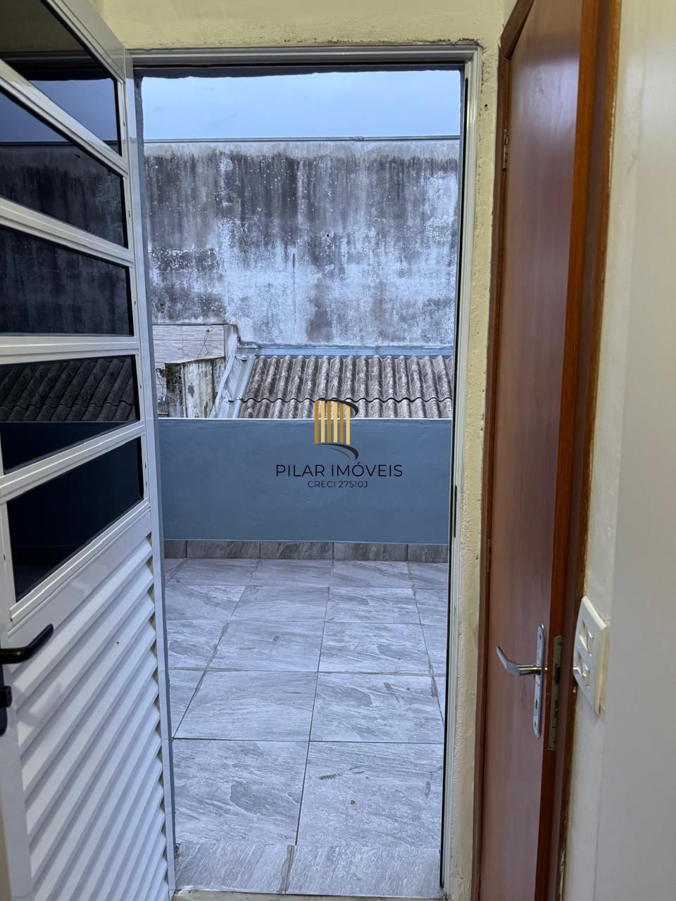 Casa na Hípica de 3 dormitórios e vaga