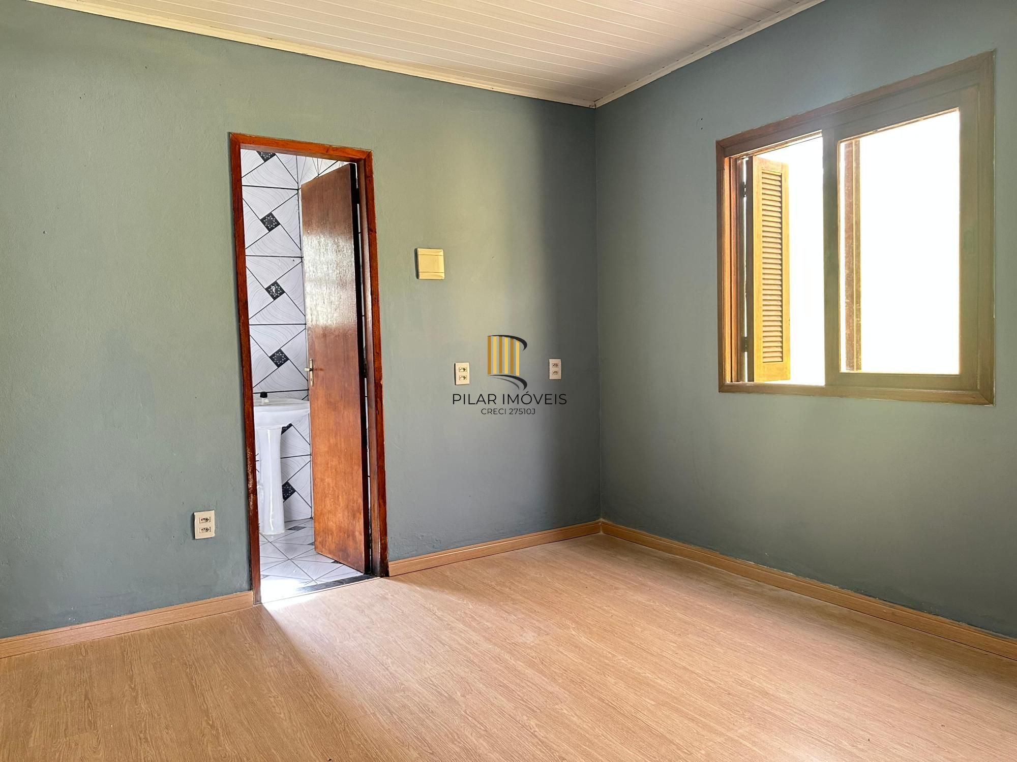 Casa financiável de 3 dormitórios um deles suíte no bairro Belém Novo em POrto Alegre