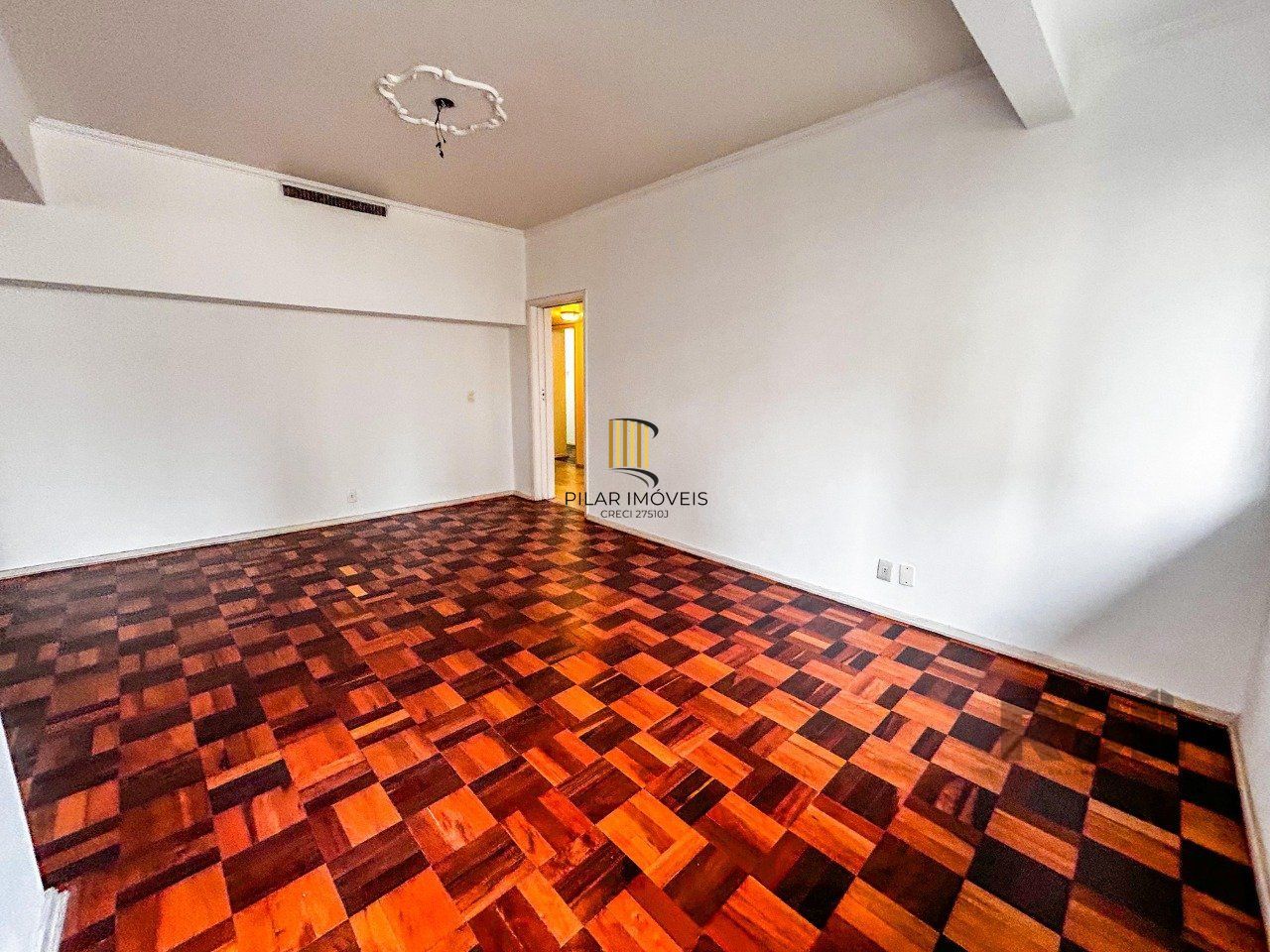 Apartamento no Centro de 3 dormitórios e vaga