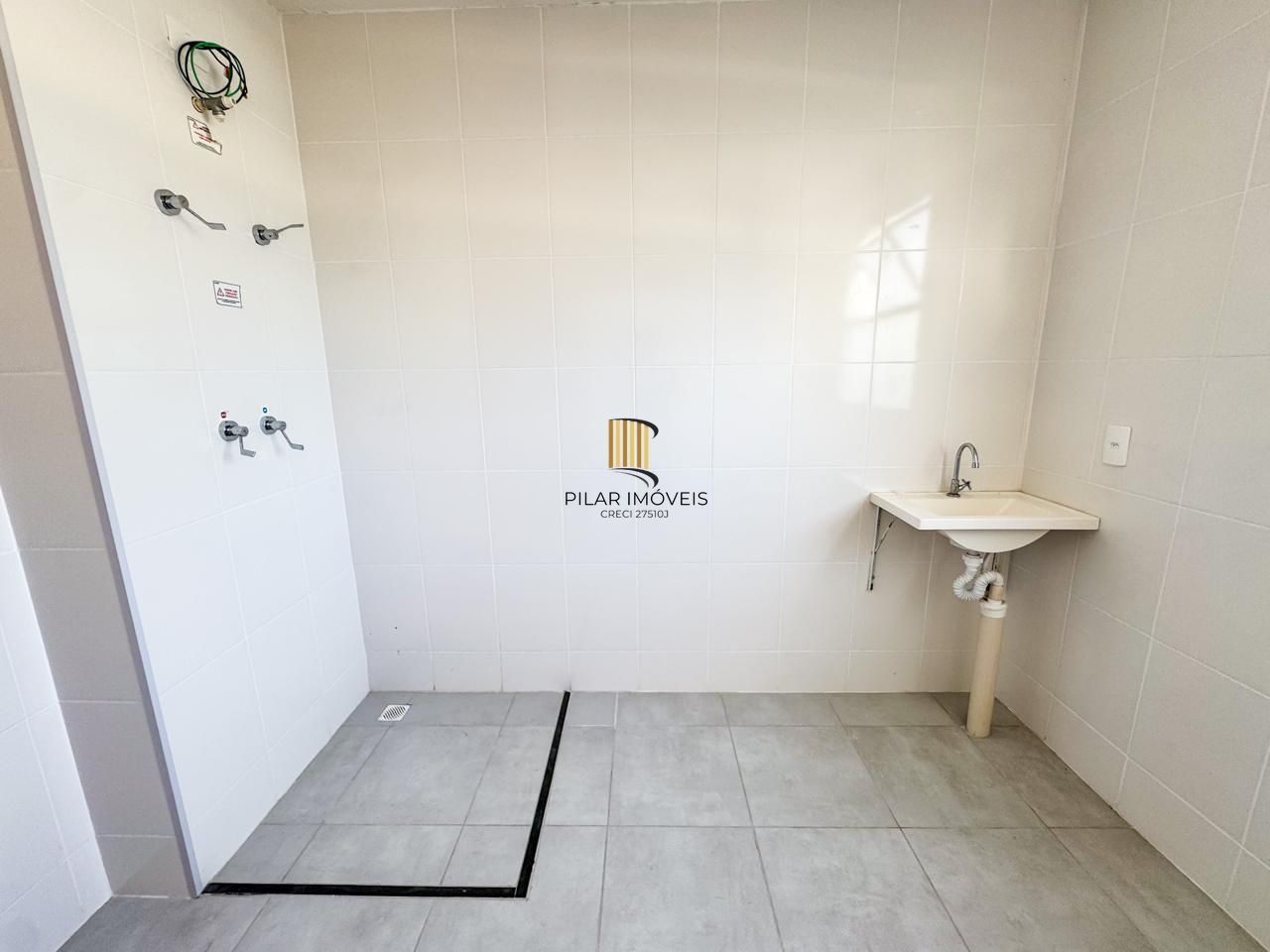 Apartamento térreo com 01 quartos e 01 vaga escriturada, Bairro Morro Santana, Porto Alegre