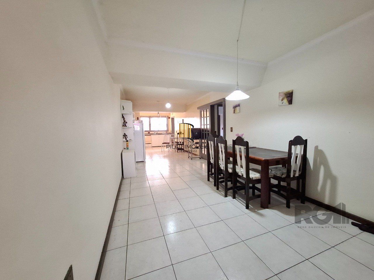 Casa com 537,00 m² com 04 dormitórios no Bairro Tristeza