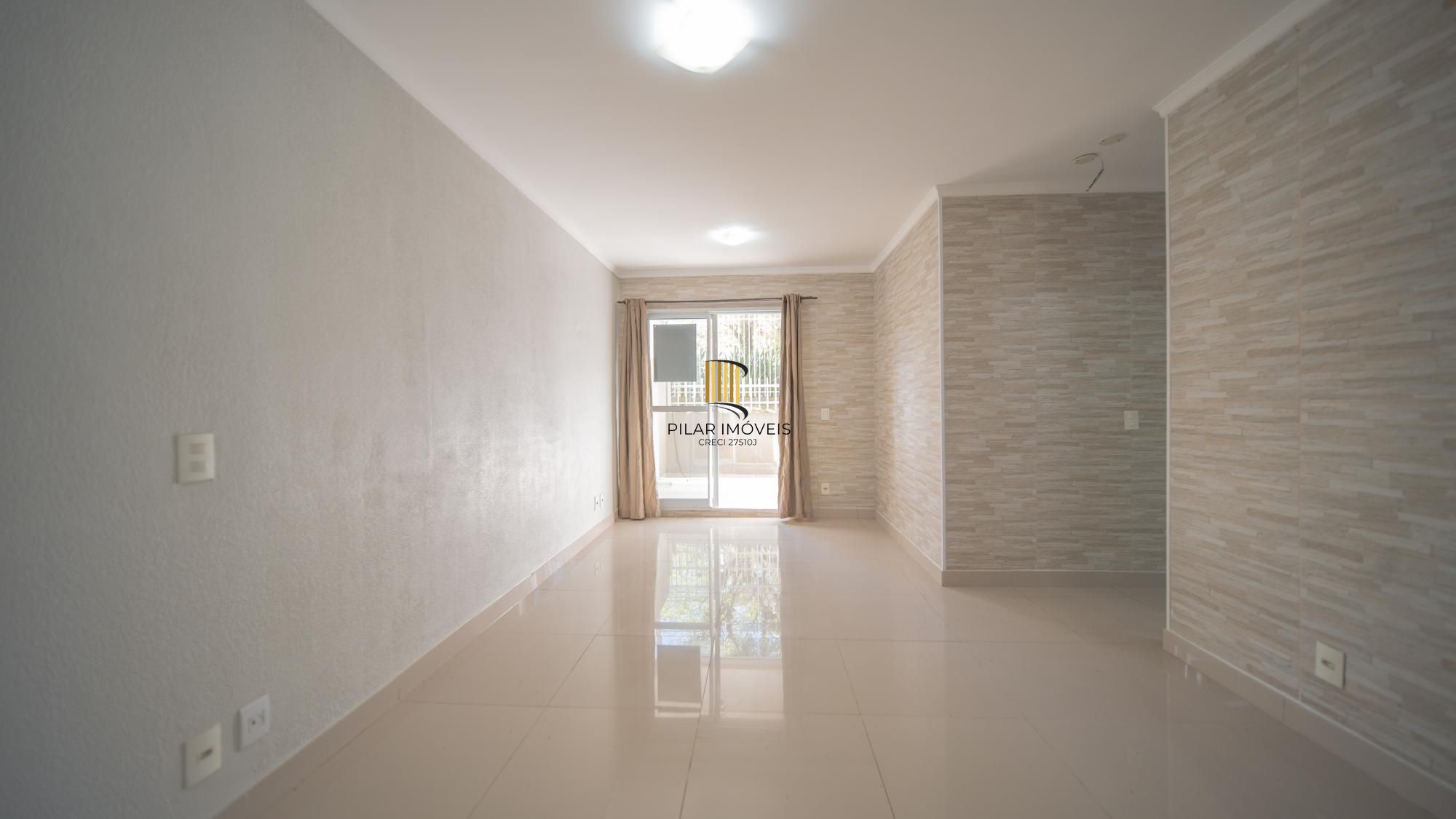 Apartamento Garden com 3 quartos e 107m² à venda em Teresópolis, Porto Alegre.