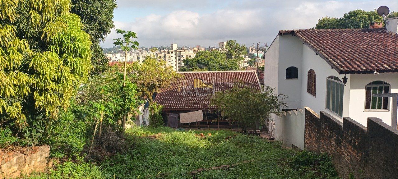 Casa 3 dormitórios no bairro Tristeza