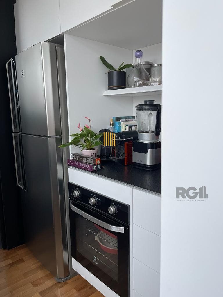 Apartamento a venda 2 dormitórios e uma suíte no bairro Rio Branco em Porto Alegre
