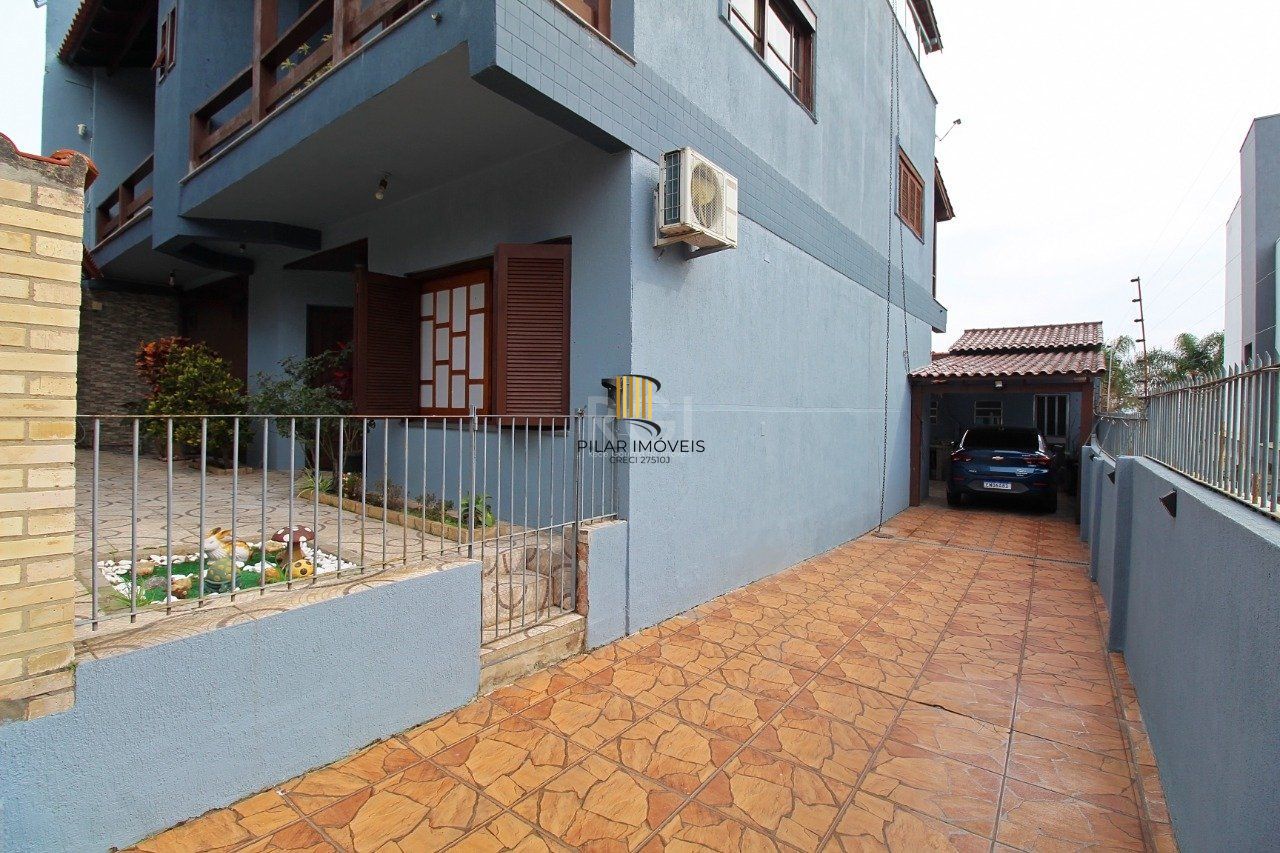Casa para Venda - 339m², 3 dormitórios, 2 vagas - Vila Nova, Porto Alegre