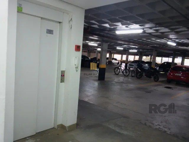 Apartamento 2 dormitórios no bairro Glória