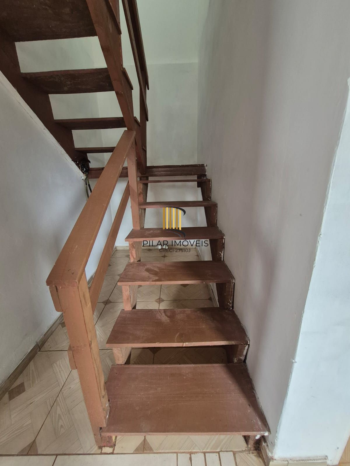 Belíssima casa de 2 dormitórios com um amplo pátio na cidade de Passo Fundo
