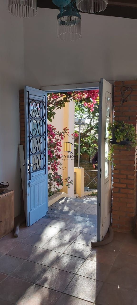 Casa Centenária no Bairro Belém Velho Residencial/Comercial